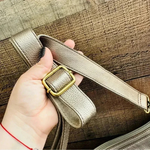 Fossil Leather Metallic Crossbody Bag - Picture 7 of 12